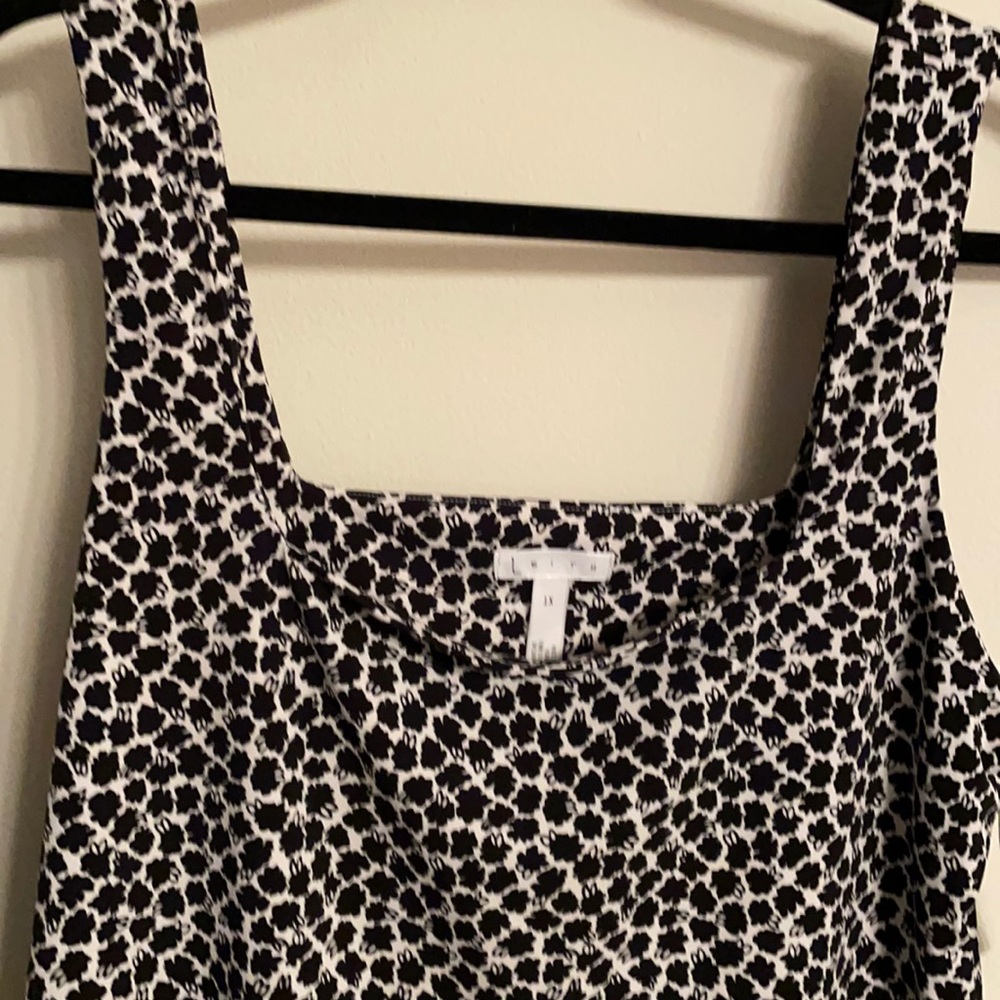 Squeak neck tank